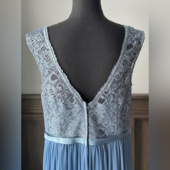 David's Bridal bridesmaid formal Light Blue Lace Maxi Dress NWT 16 - Picture 5 of 9